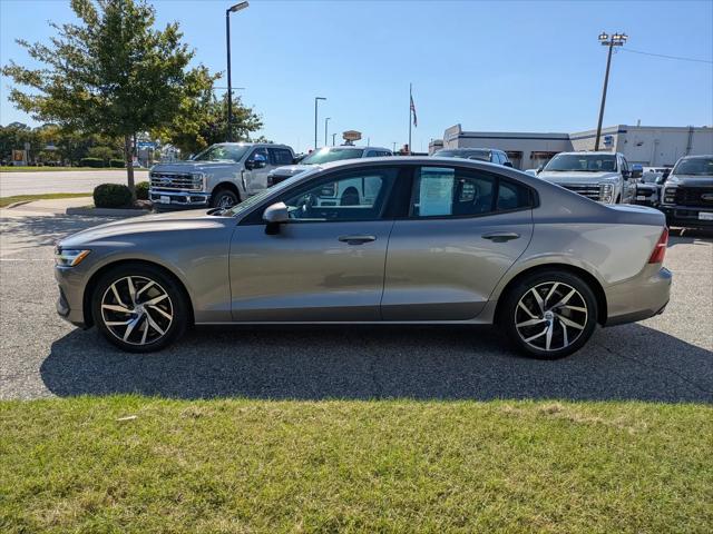 2019 Volvo S60 T6 Momentum