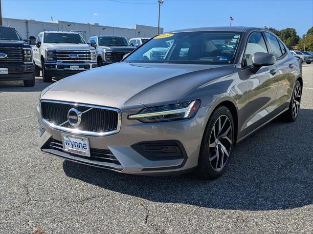 2019 Volvo S60 T6 Momentum