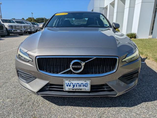 2019 Volvo S60 T6 Momentum