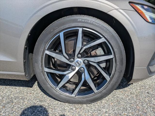 2019 Volvo S60 T6 Momentum