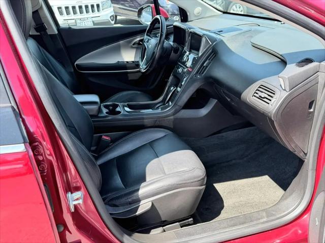 2013 Chevrolet Volt Base