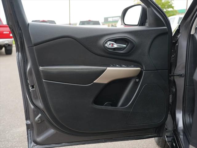 2018 Jeep Cherokee Latitude Tech Connect 4x4