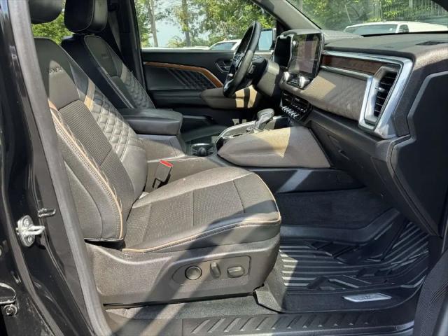 2023 GMC Canyon 4WD Crew Cab Short Box Denali