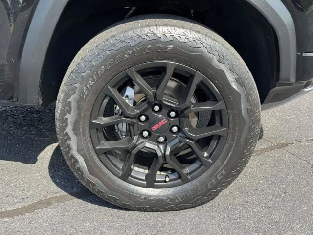 2023 GMC Canyon 4WD Crew Cab Short Box Denali