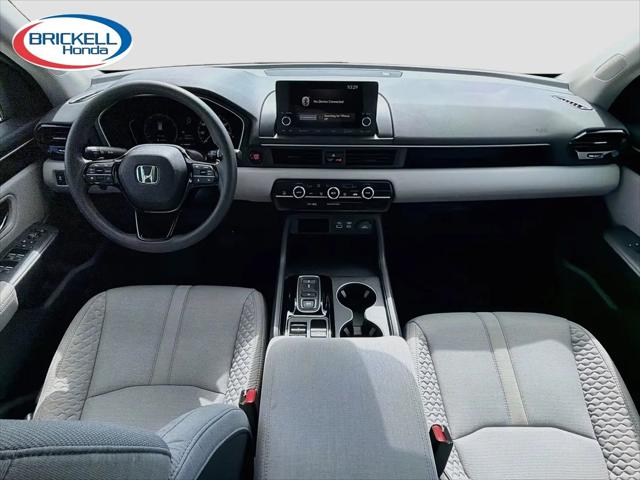 2023 Honda Pilot 2WD LX