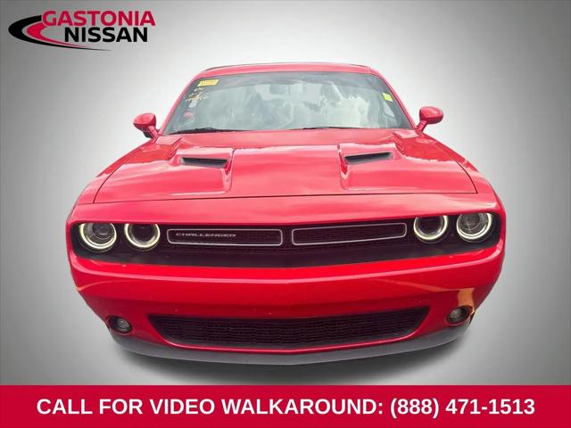 2016 Dodge Challenger SXT Plus