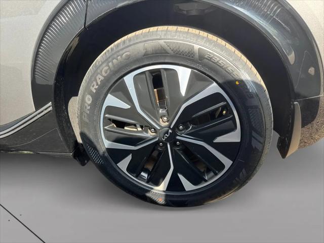 2023 Kia EV6 Wind
