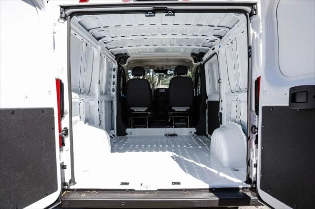 2026 Ram ProMaster Cargo Van Tradesman Low Roof 118 WB w/Pass Seat