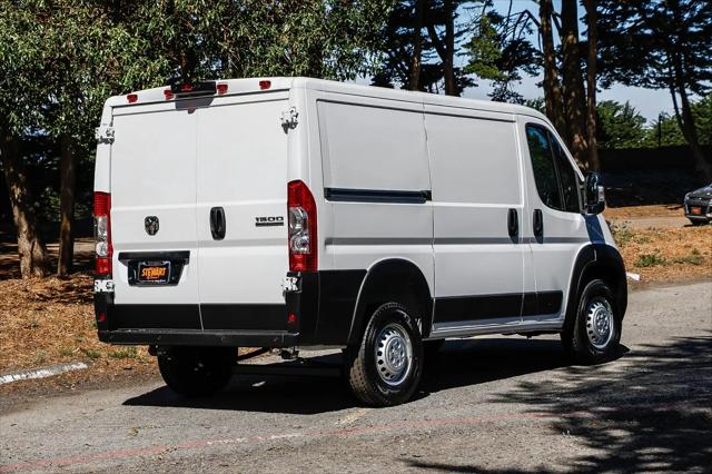 2026 Ram ProMaster Cargo Van Tradesman Low Roof 118 WB w/Pass Seat