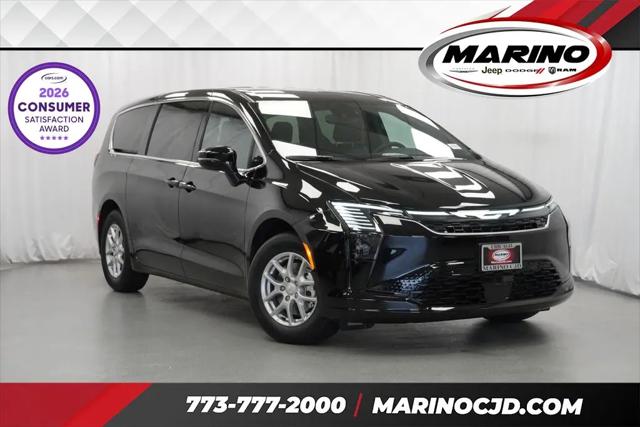 2027 Chrysler Pacifica Select for sale in Chicago, IL