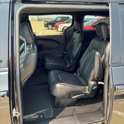 2019 Chrysler Pacifica Touring L