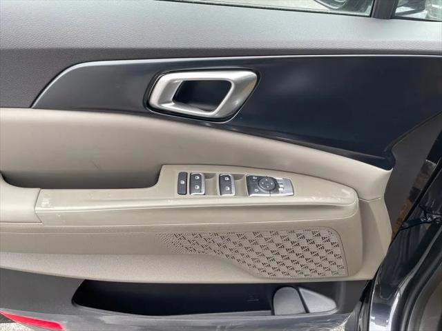 2027 Kia Carnival LXS