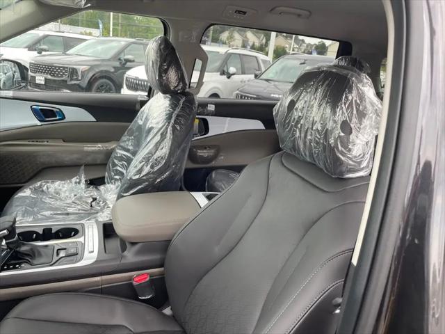 2027 Kia Carnival LXS
