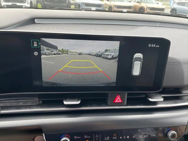 2027 Kia Carnival LXS