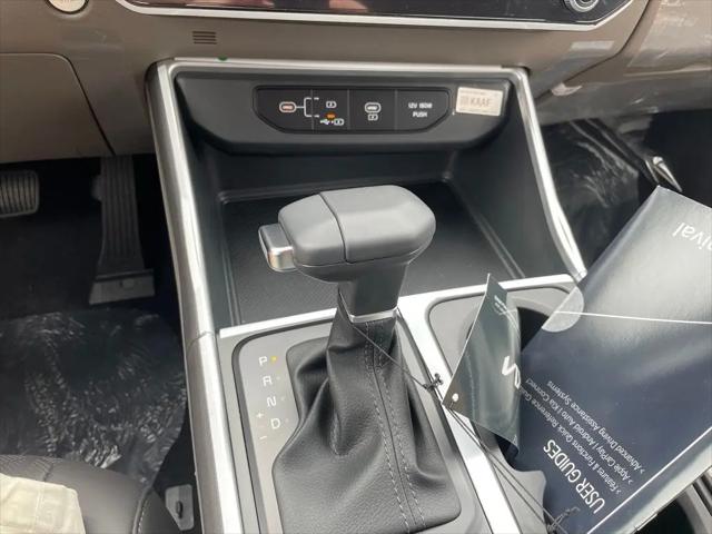 2027 Kia Carnival LXS