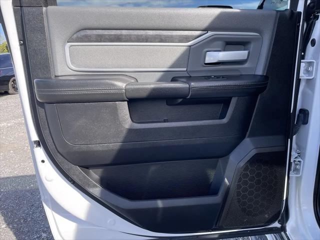 2021 Jeep Ram 2500 Big Horn Crew Cab 4x4 64 Box