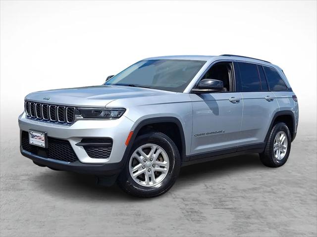 2022 Jeep Grand Cherokee Laredo 4x4 for sale in Sicklerville, NJ
