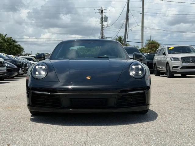 2022 Porsche 911 Carrera