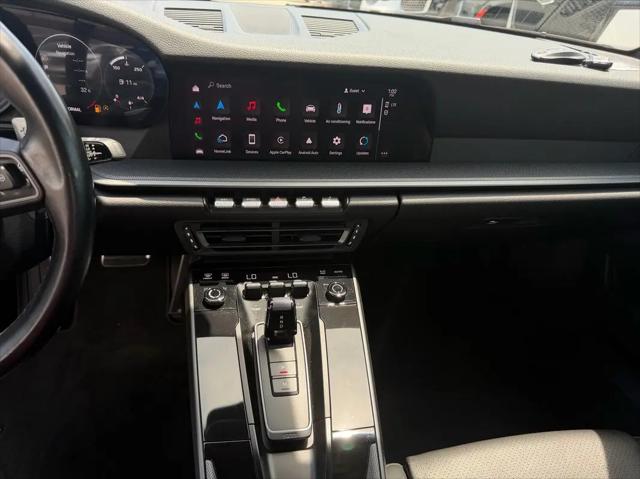 2022 Porsche 911 Carrera