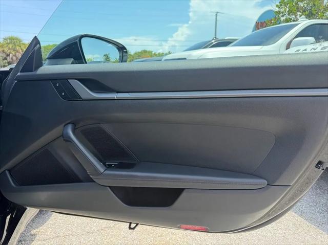 2022 Porsche 911 Carrera