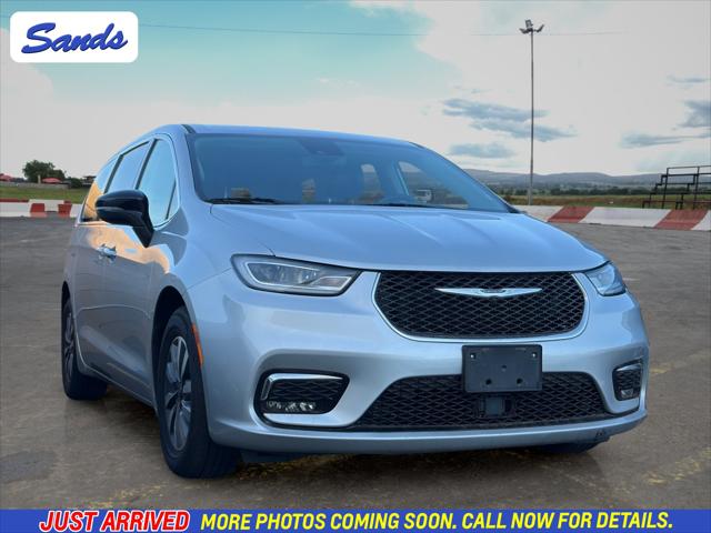 2024 Chrysler Pacifica Hybrid Select for sale in Surprise, AZ