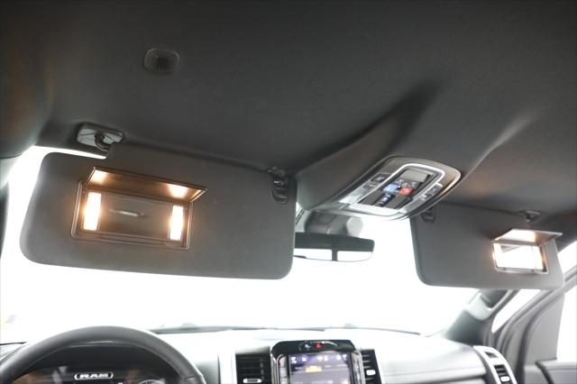 2026 Ram 1500 Laramie Crew Cab 4x4 5'7" Box