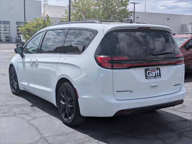 2025 Chrysler Pacifica Limited