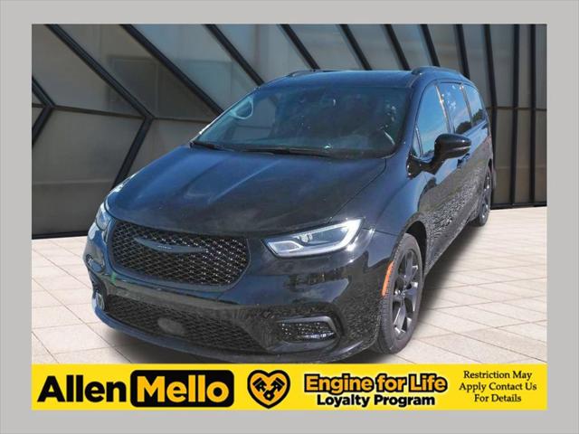 2025 Chrysler Pacifica Limited for sale in Nashua, NH