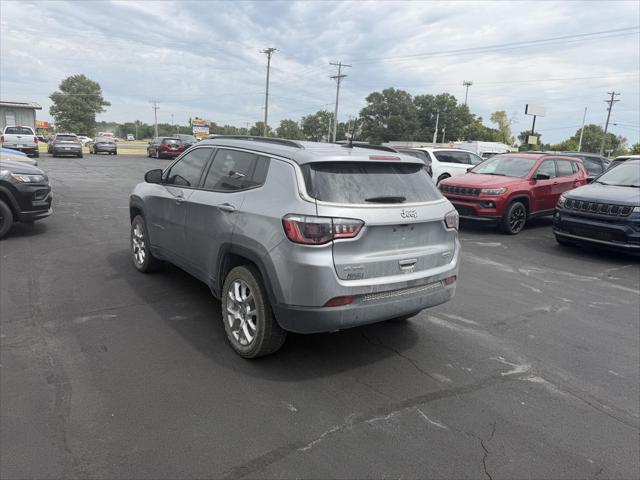 2023 Jeep Compass Latitude Lux FWD