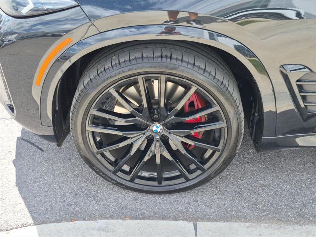 2025 BMW X5 M60i