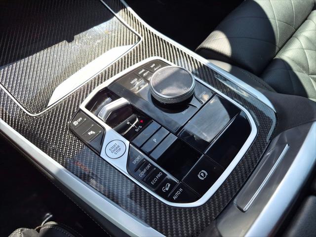 2025 BMW X5 M60i