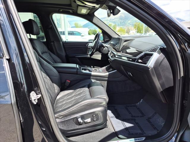 2025 BMW X5 M60i