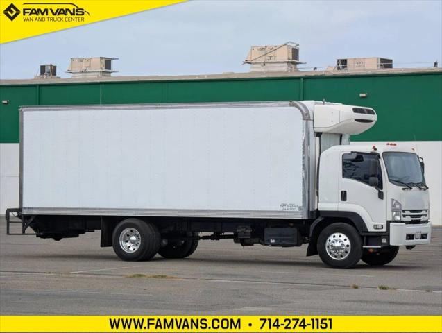 2020 Chevrolet 6500XD LCF Diesel Cab Over Refrigeration 26FT Box Truck with Liftgate DIESEL for sale in Fountain Valley, CA