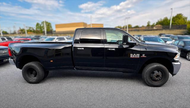 2018 Ram 3500 SLT Crew Cab 4x4 8 Box