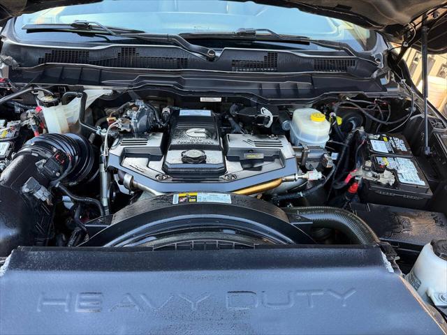 2018 Ram 3500 SLT Crew Cab 4x4 8 Box