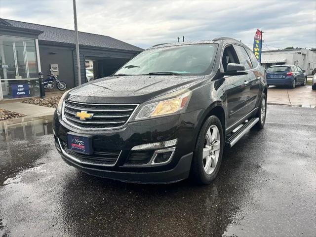 2017 Chevrolet Traverse LT for sale in Cambridge, OH