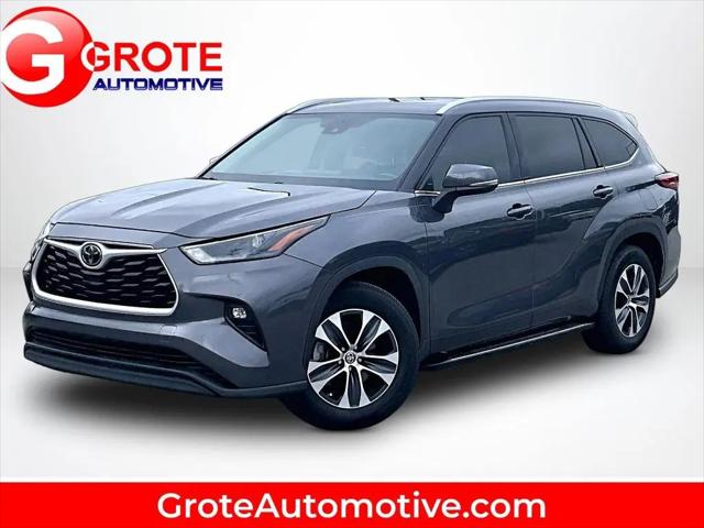 2022 Toyota Highlander XLE for sale in Fort Wayne, IN