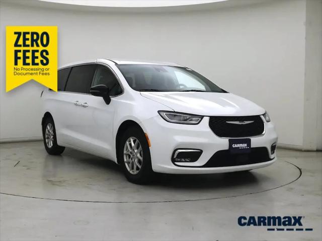 2024 Chrysler Pacifica Touring L for sale in Newark, DE