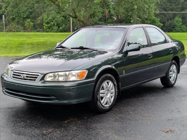 2001 Toyota Camry LE for sale in Warrenville, IL
