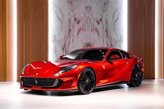 2020 Ferrari 812 Superfast Base for sale in Beverly Hills, CA
