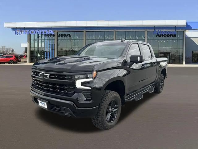 2023 Chevrolet Silverado 1500 4WD Crew Cab Short Bed LT Trail Boss for sale in Altoona, IA