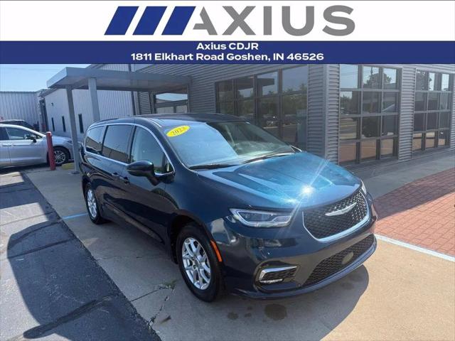 2023 Chrysler Pacifica Touring L for sale in Goshen, IN