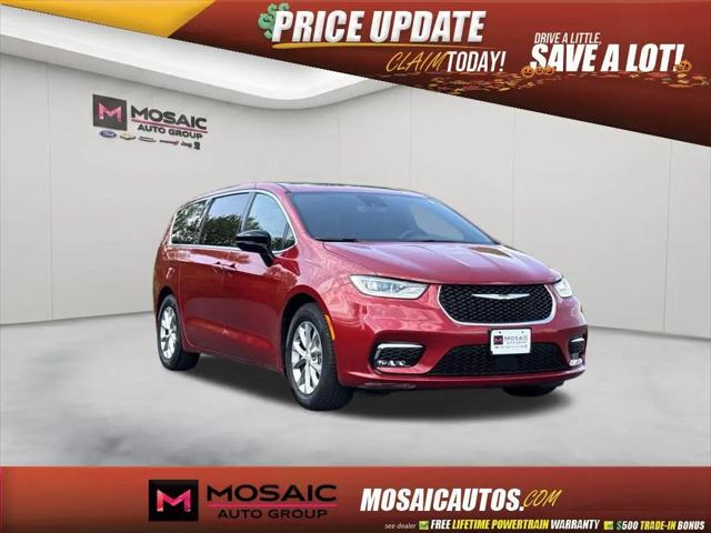 2026 Chrysler Pacifica Limited for sale in Zumbrota, MN