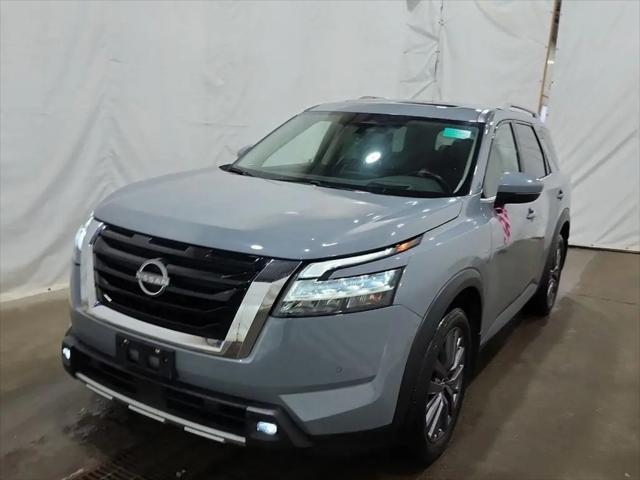 2023 Nissan Pathfinder SL 4WD for sale in Lansing, MI