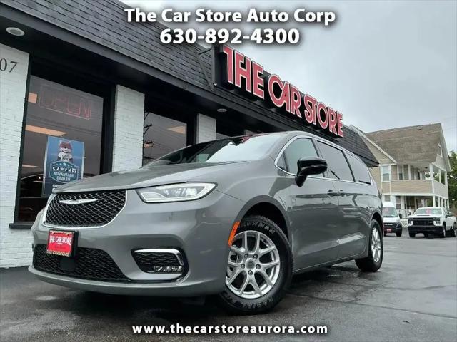 2025 Chrysler Pacifica Select for sale in Aurora, IL
