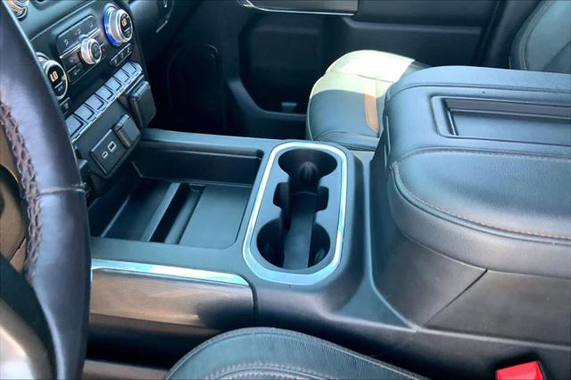 Used 2022 GMC Sierra 2500HD 4WD Crew Cab Standard Bed AT4 For Sale in Lubbock, TX