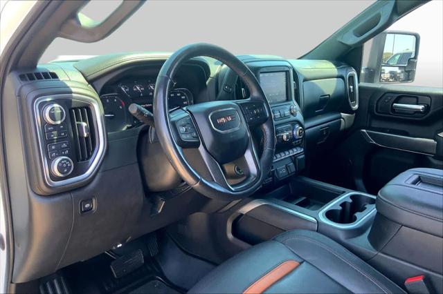 Used 2022 GMC Sierra 2500HD 4WD Crew Cab Standard Bed AT4 For Sale in Lubbock, TX