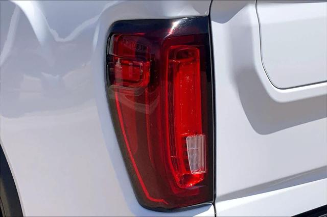 Used 2022 GMC Sierra 2500HD 4WD Crew Cab Standard Bed AT4 For Sale in Lubbock, TX