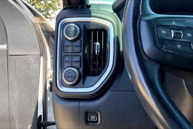 Used 2022 GMC Sierra 2500HD 4WD Crew Cab Standard Bed AT4 For Sale in Lubbock, TX
