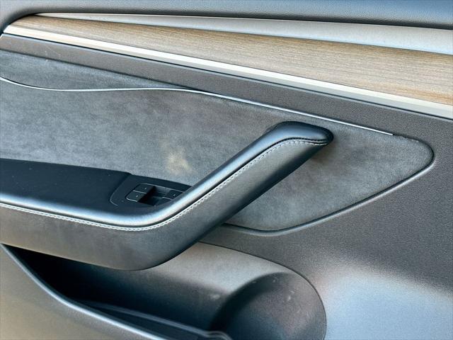 2021 Tesla Model 3 Standard Range Plus Rear-Wheel Drive